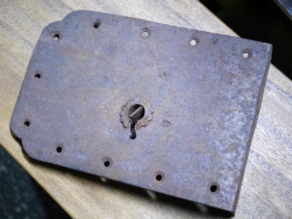 昭和レトロ 蔵戸 金具 重厚1028
